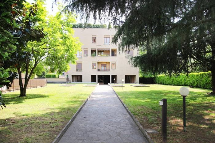Attico con Terrazzo Panoramico a Monza — Monza