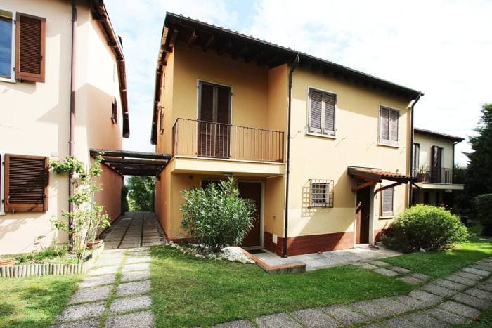 Villetta a Schiera a Polpenazze — Polpenazze