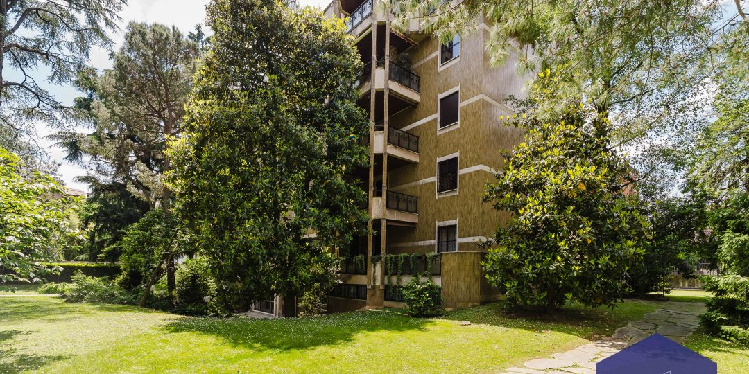 athome-appartamento-monza-23-side-4