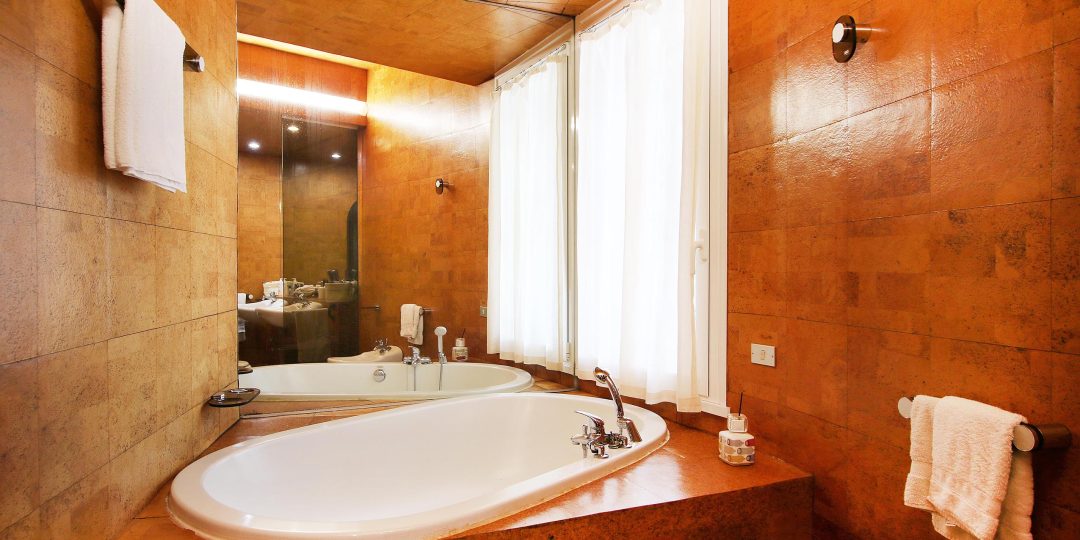 athome-villa-caratebrianza-03-side-4