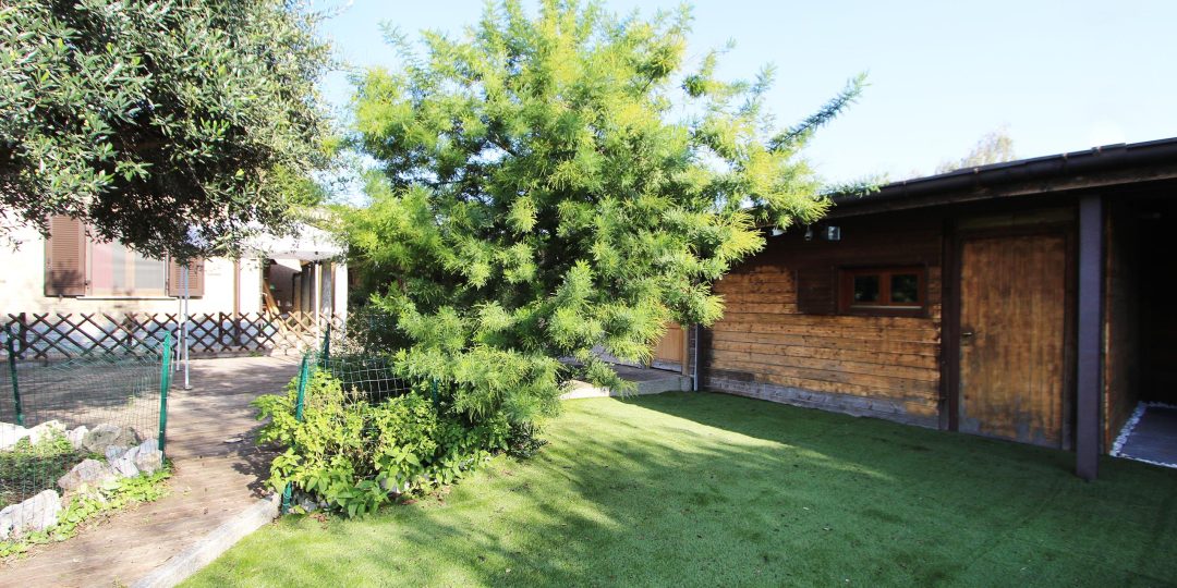 athome-villa-giussano-10-side-4