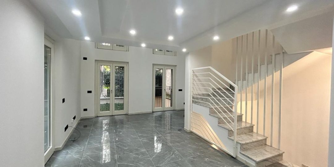 athome-villa-monza-11-side-3